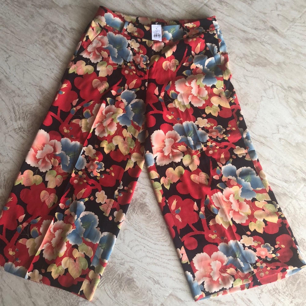 Pantacourt pants Loft NWT